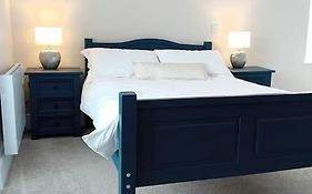 Town Centre Luxury Retreat